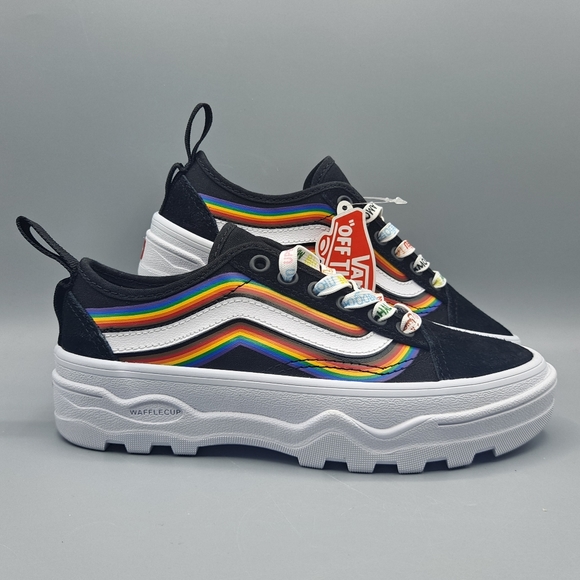 New Vans Sentry Old Skool WC Pride Rainbow Black and True White Women's Size 5 - Picture 1 of 9